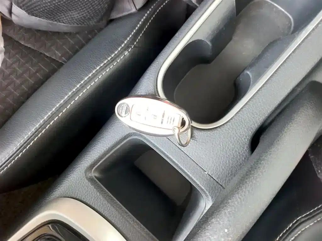 2016 Tiida 1.6L CVT Smart Edition — миниатюра 9