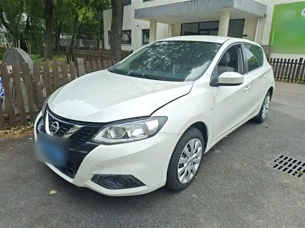 2016 Tiida 1.6L CVT Sport Edition — миниатюра 2
