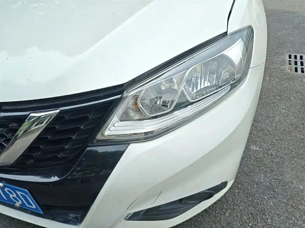 2016 Tiida 1.6L CVT Sport Edition — миниатюра 24