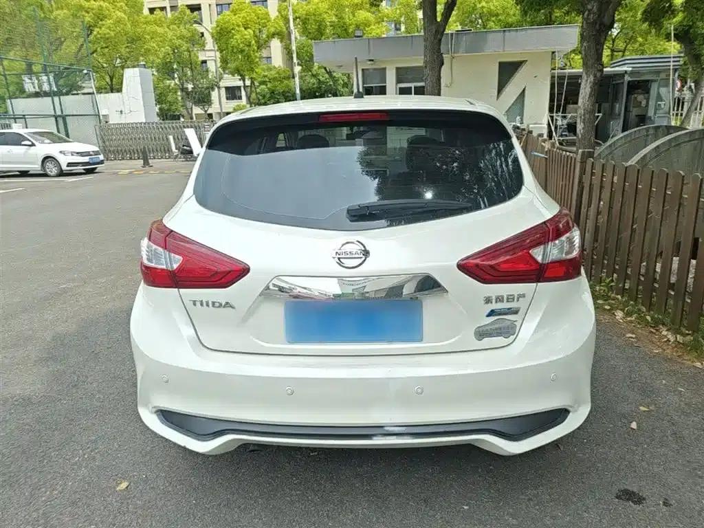 2016 Tiida 1.6L CVT Sport Edition — миниатюра 6
