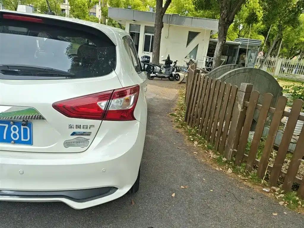 2016 Tiida 1.6L CVT Sport Edition — миниатюра 8