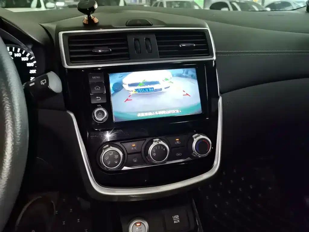2016 Tiida 1.6L CVT Smart Edition — миниатюра 13