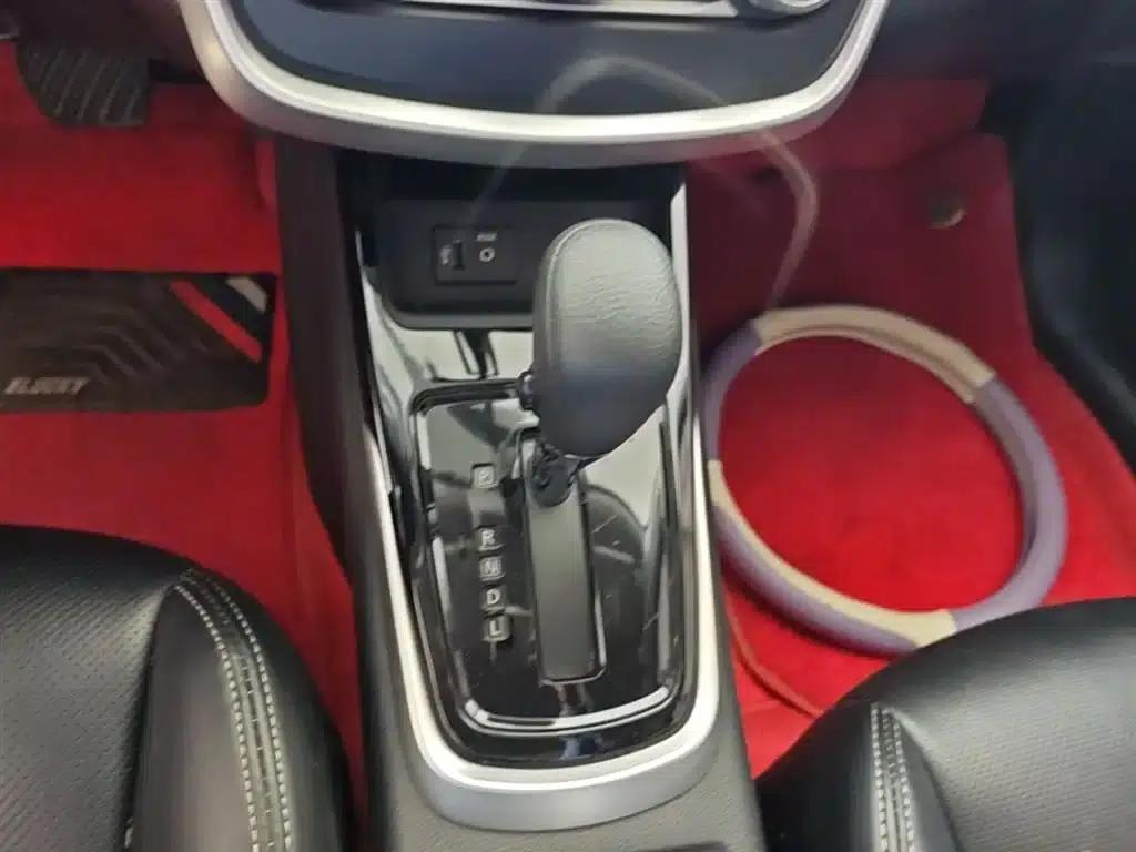 2021 Tiida 1.6L CVT Smart Edition — миниатюра 14