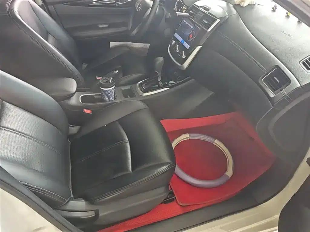2021 Tiida 1.6L CVT Smart Edition — миниатюра 25
