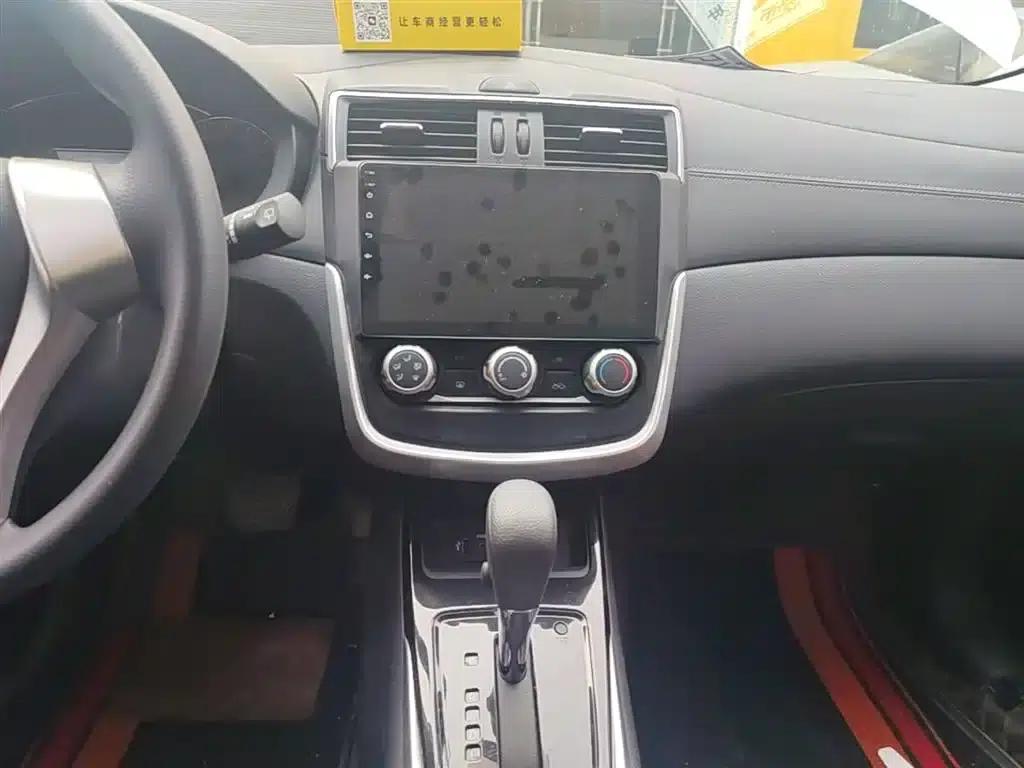 2024 Tiida 1.6L CVT Sport Edition — миниатюра 13