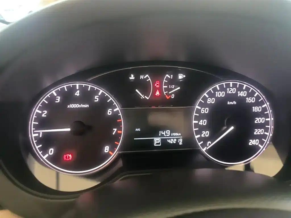 2016 Tiida 1.6L CVT Sport Edition — миниатюра 12
