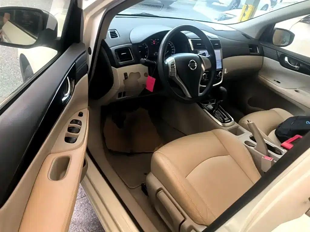 2016 Tiida 1.6L CVT Sport Edition — миниатюра 16