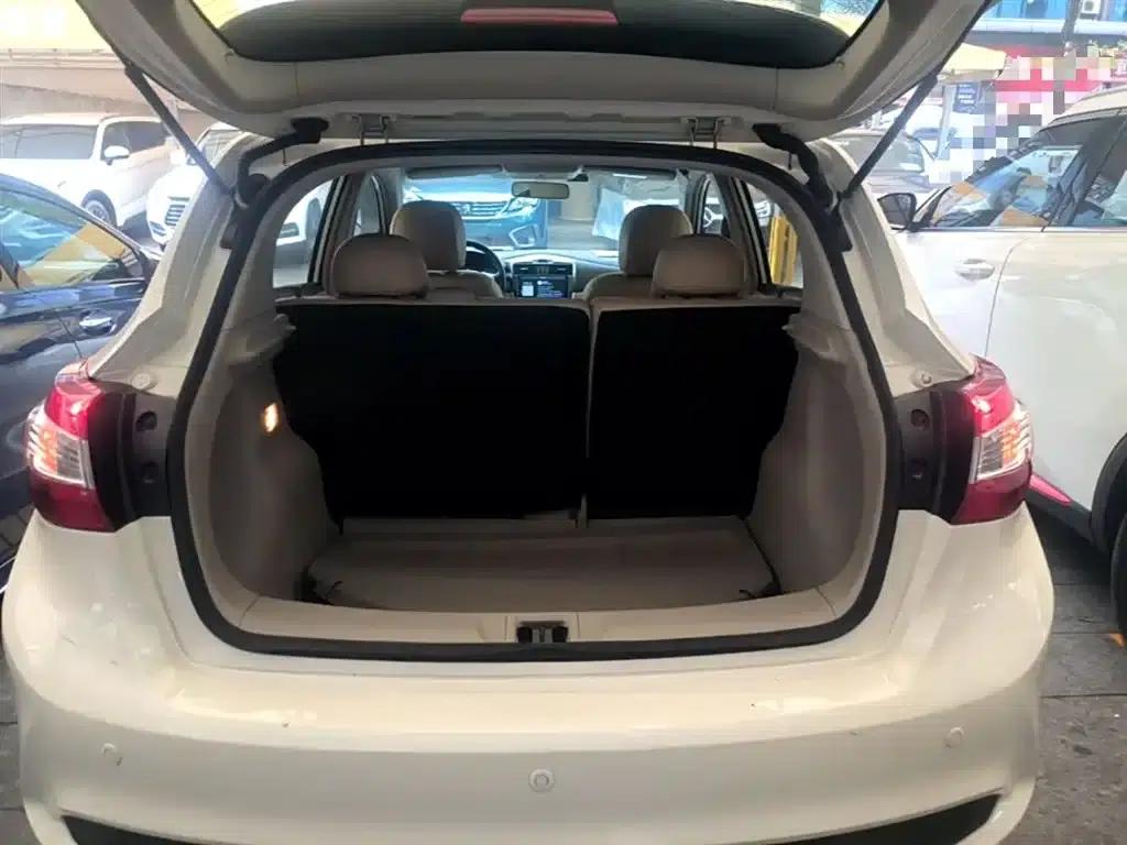 2016 Tiida 1.6L CVT Sport Edition — миниатюра 19