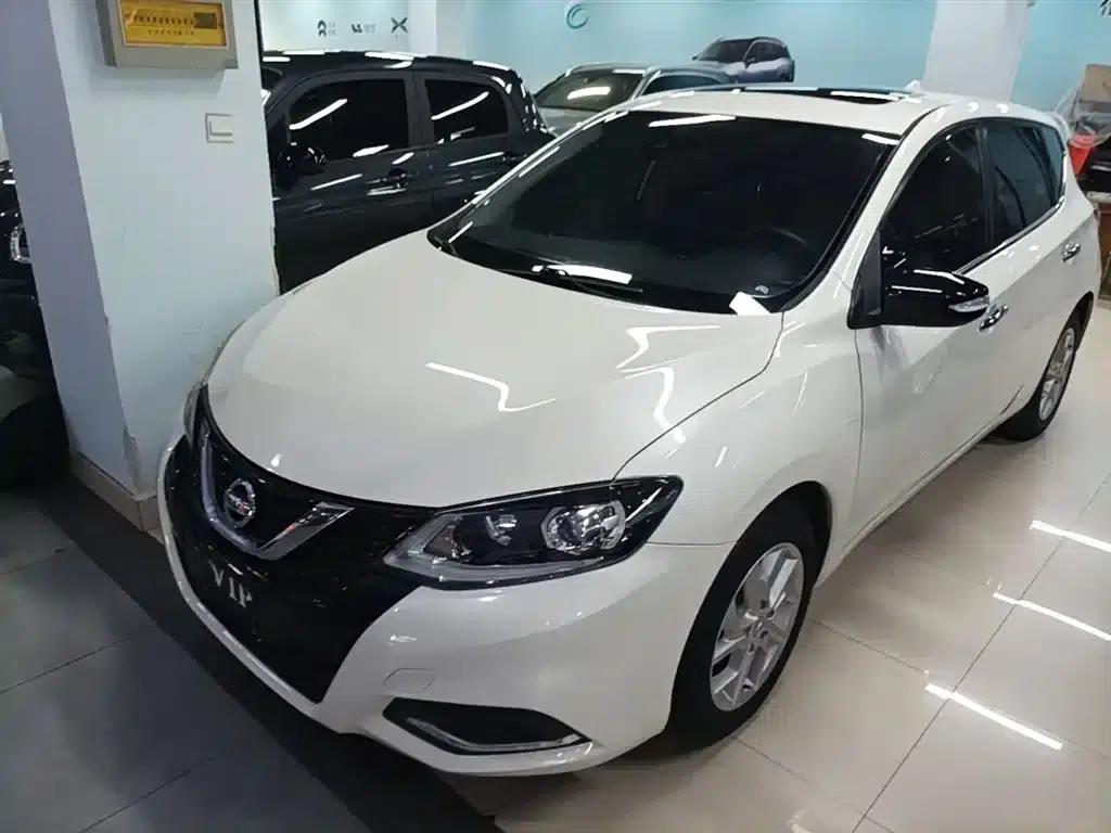 2021 Tiida 1.6L CVT Smart Edition — миниатюра 1