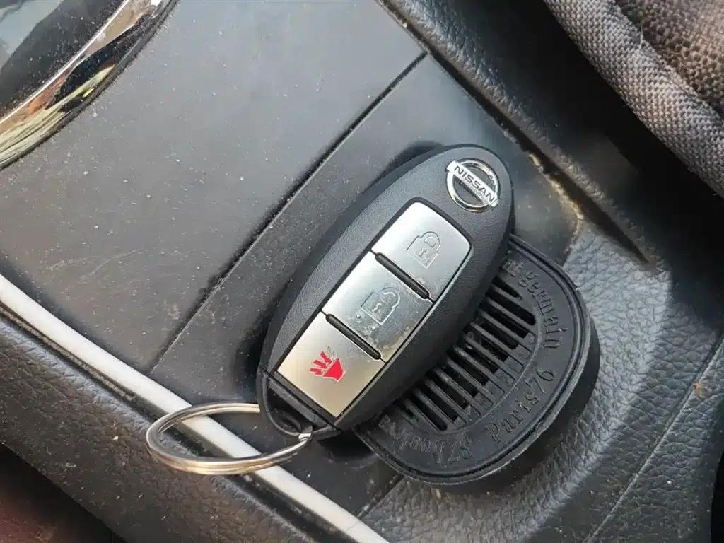 2014 Tiida 1.6L CVT Cool Edition — миниатюра 12