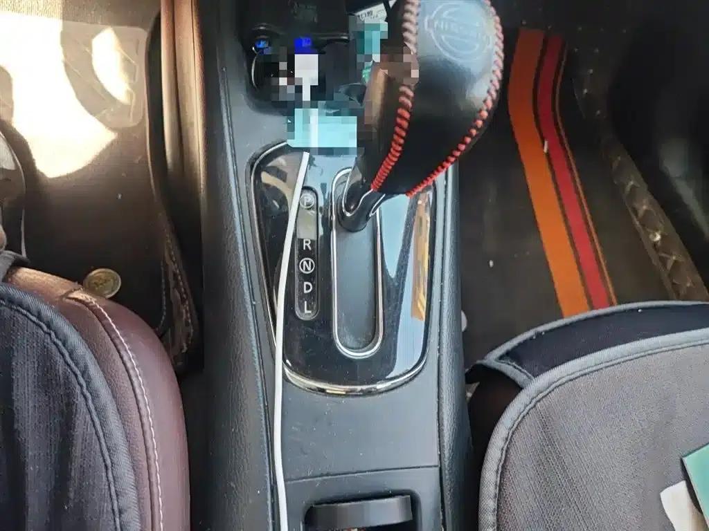 2014 Tiida 1.6L CVT Cool Edition — миниатюра 7