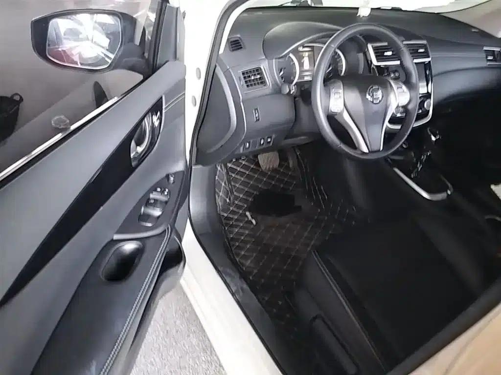 2021 Tiida 1.6L CVT Smart Edition — миниатюра 16