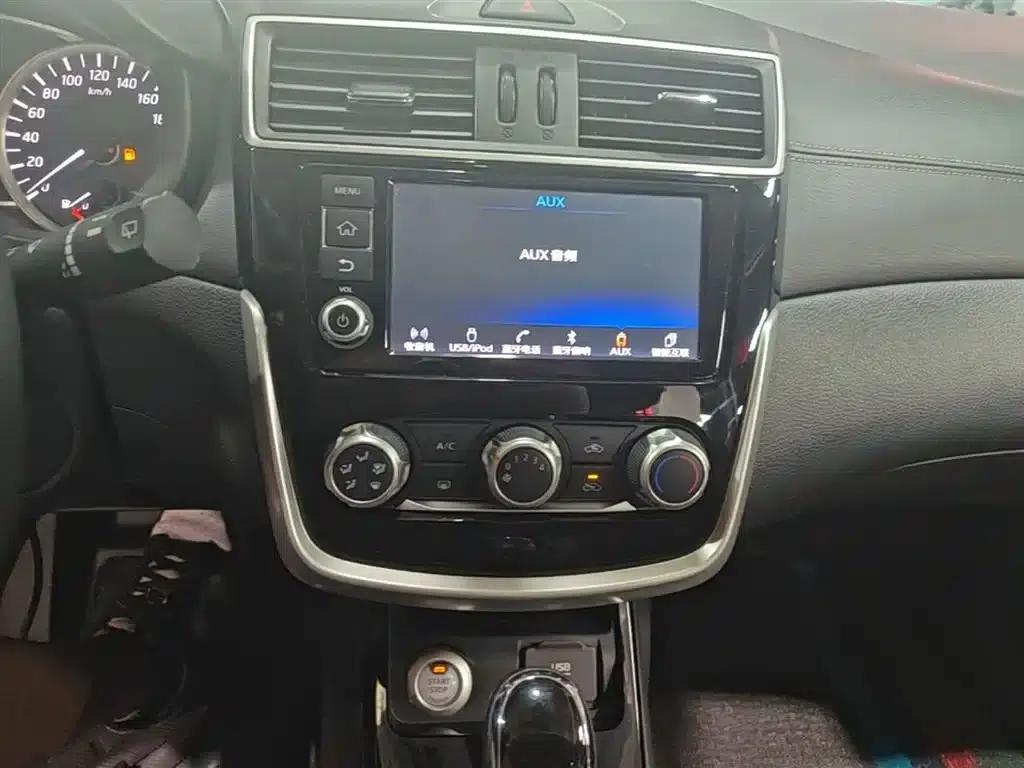 2016 Tiida 1.6L CVT Smart Edition — миниатюра 13