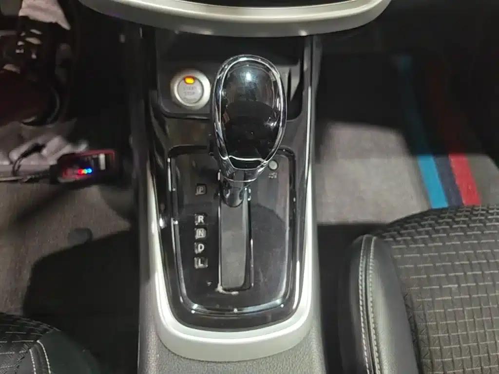 2016 Tiida 1.6L CVT Smart Edition — миниатюра 14