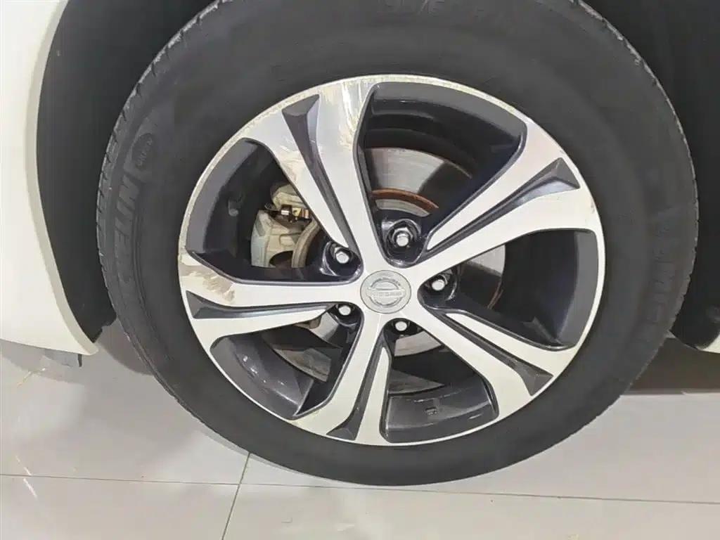 2016 Tiida 1.6L CVT Smart Edition — миниатюра 23