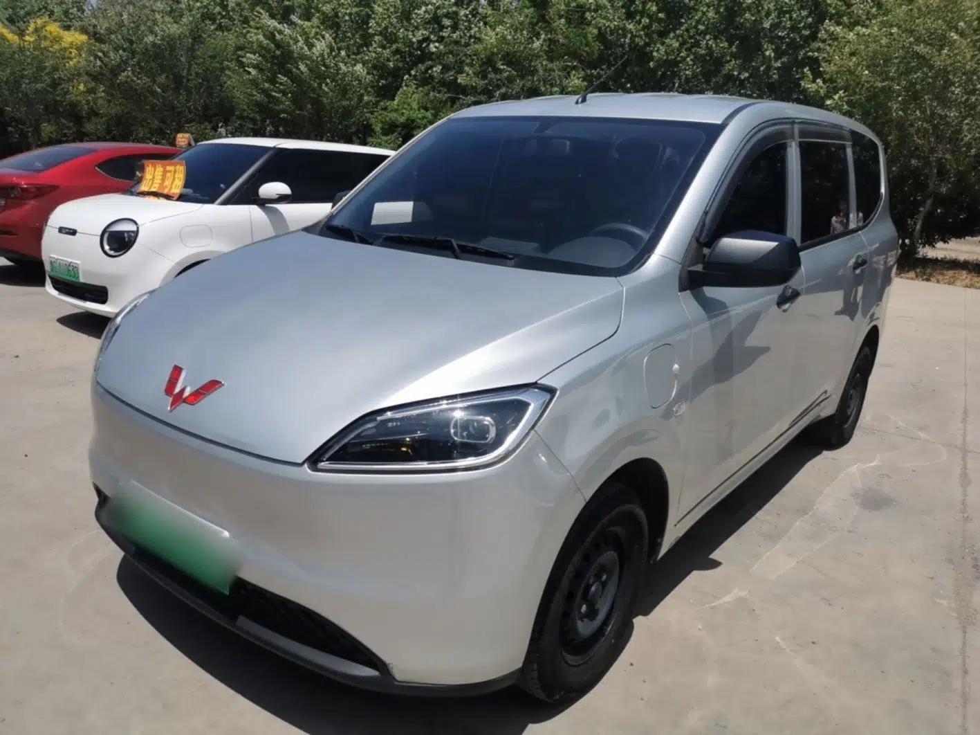 Wuling Hongguang New Energy 2024 All-Electric Model 300KM Standard Version — миниатюра 1