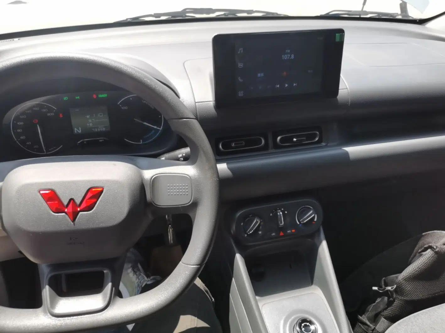 Wuling Hongguang New Energy 2024 All-Electric Model 300KM Standard Version — миниатюра 12