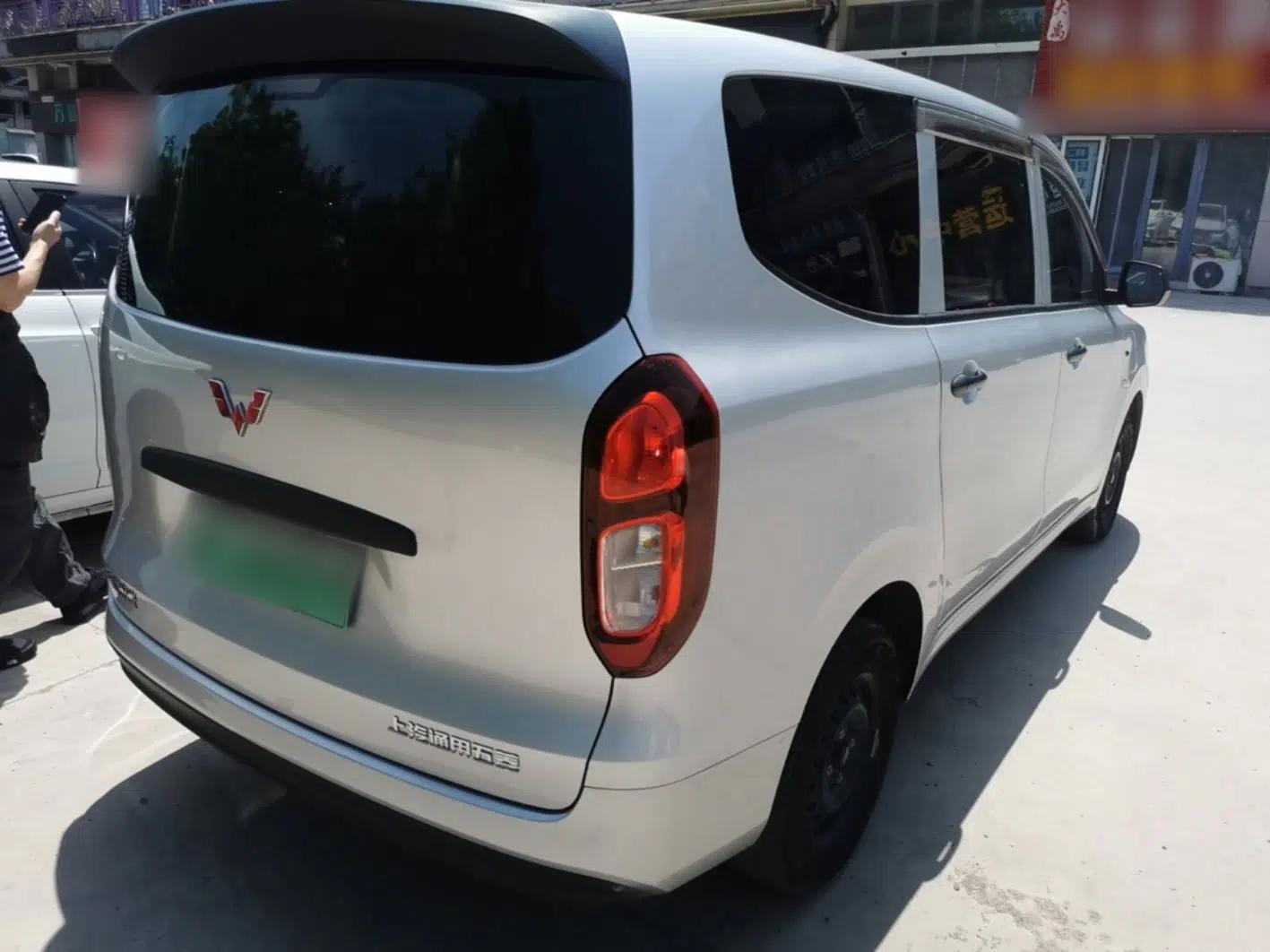 Wuling Hongguang New Energy 2024 All-Electric Model 300KM Standard Version — миниатюра 4
