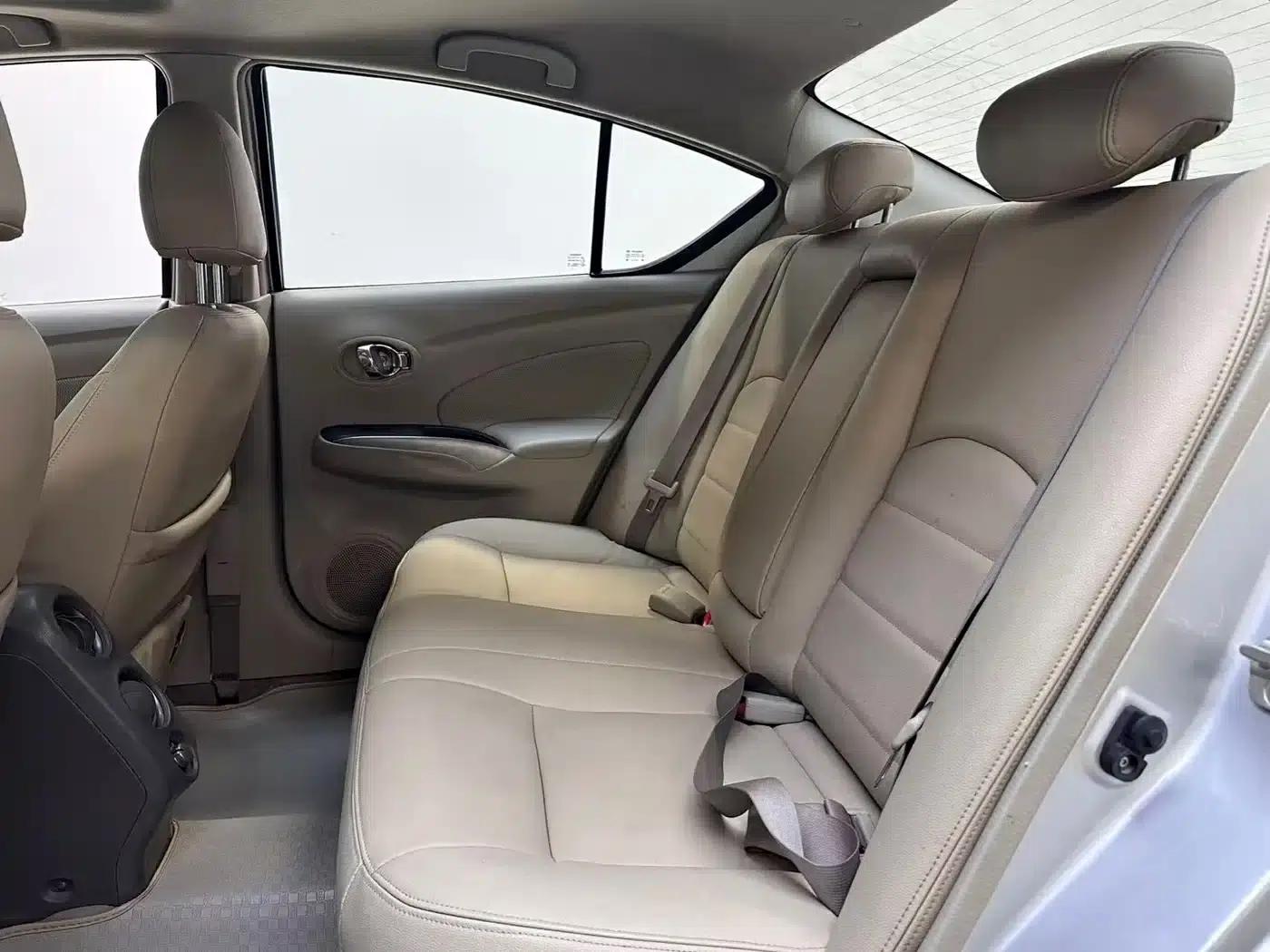 Nissan Sunny 2014 1.5XL CVT Deluxe Edition — миниатюра 9