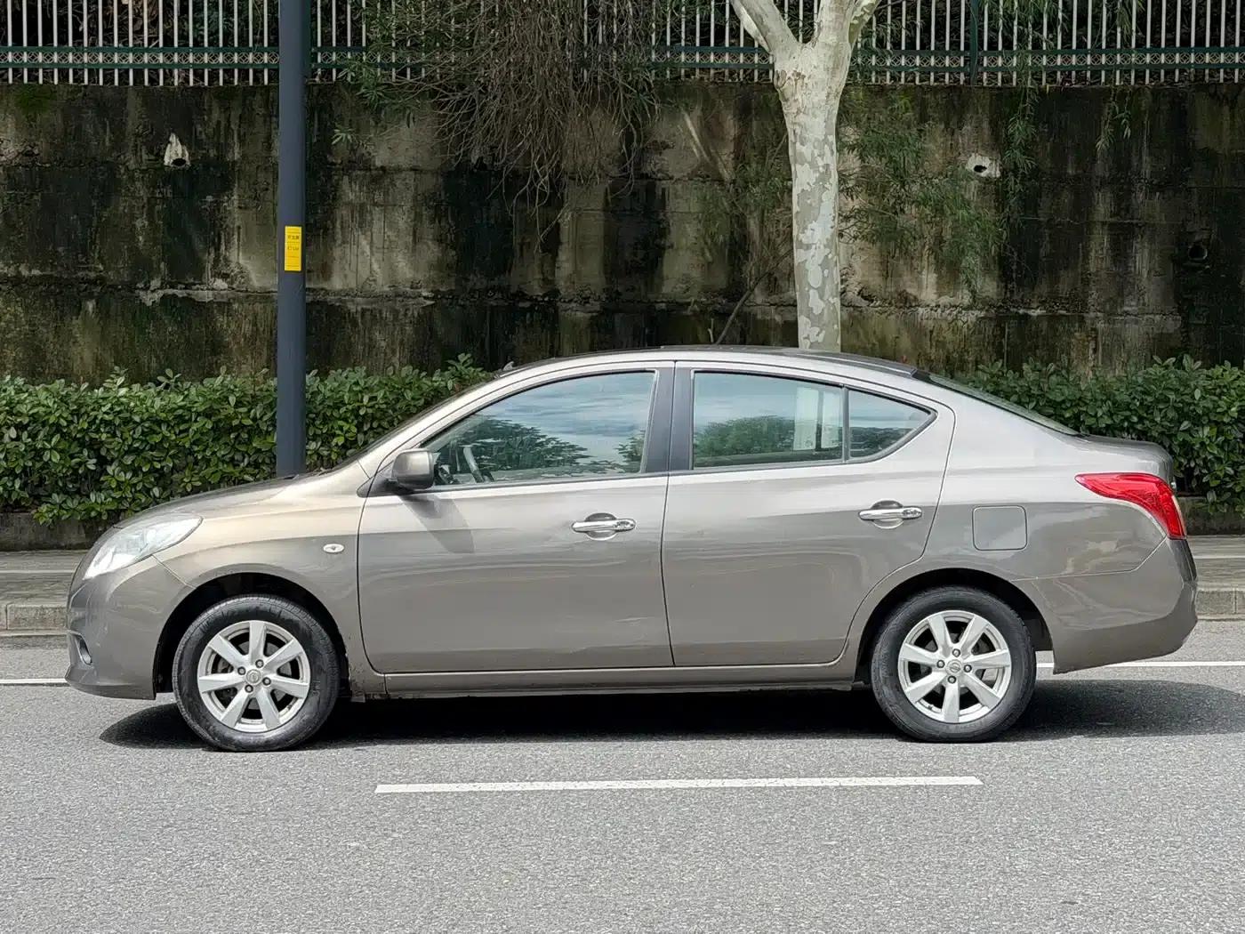 Nissan Sunny 2011 1.5XL CVT Deluxe Edition — миниатюра 4