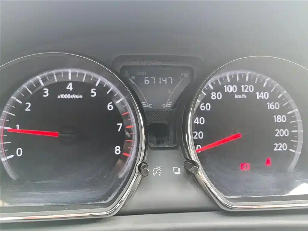 Nissan Sunny 2014 1.5XL Manual Deluxe Edition — миниатюра 12