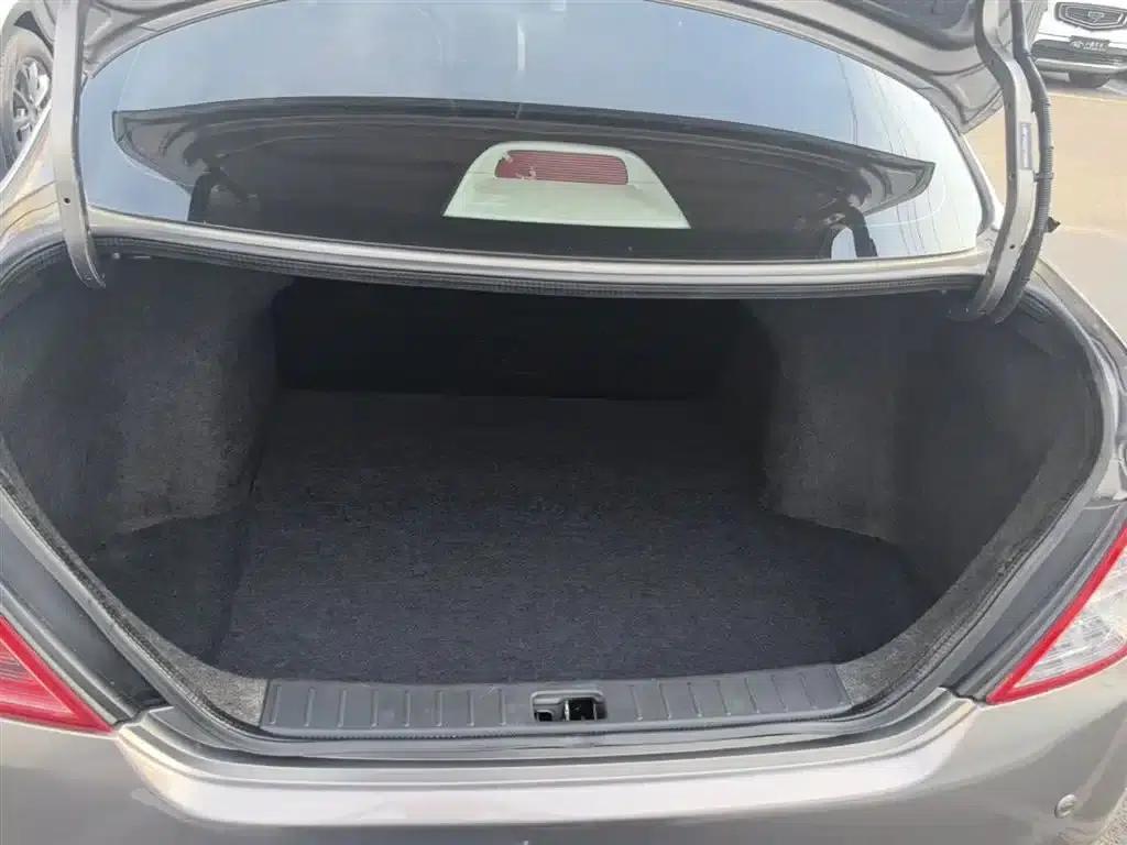 Nissan Sunny 2014 1.5XL Manual Deluxe Edition — миниатюра 19