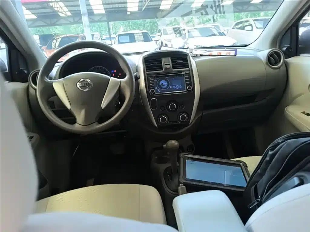 Nissan Sunny 2015 1.5XE CVT Comfort Edition — миниатюра 10