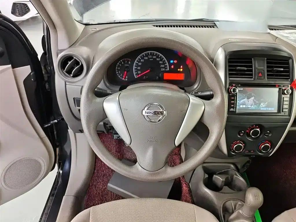 Nissan Sunny 2014 1.5XE Manual Comfort Edition — миниатюра 7