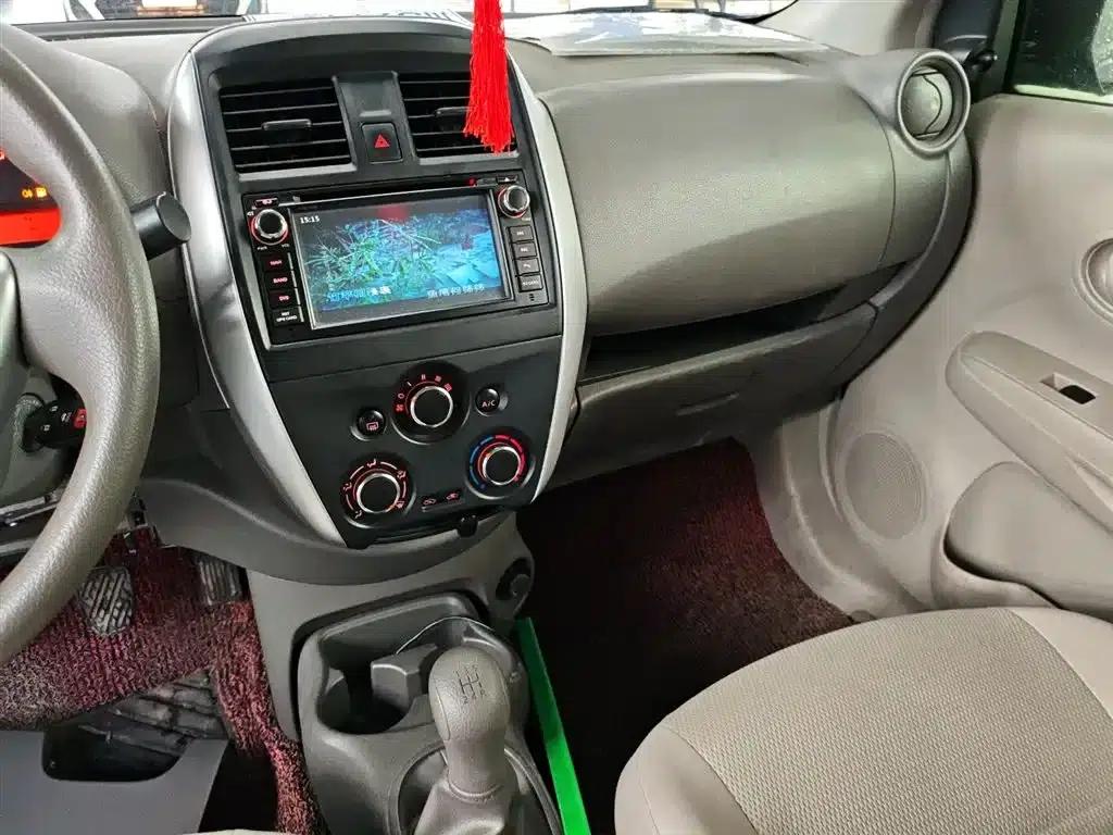 Nissan Sunny 2014 1.5XE Manual Comfort Edition — миниатюра 9