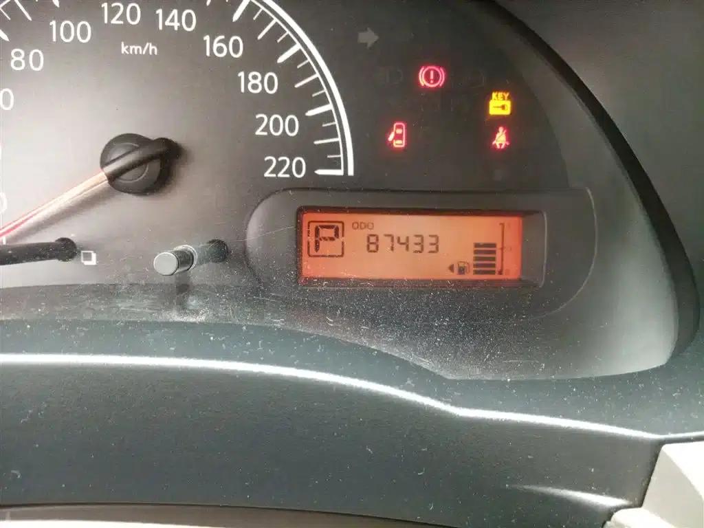 Nissan Sunny 2015 1.5XE CVT Master Edition — миниатюра 5