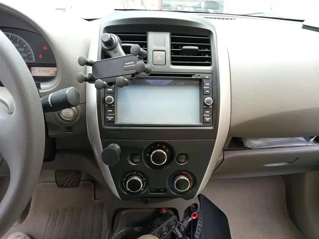 Nissan Sunny 2015 1.5XE CVT Master Edition — миниатюра 6