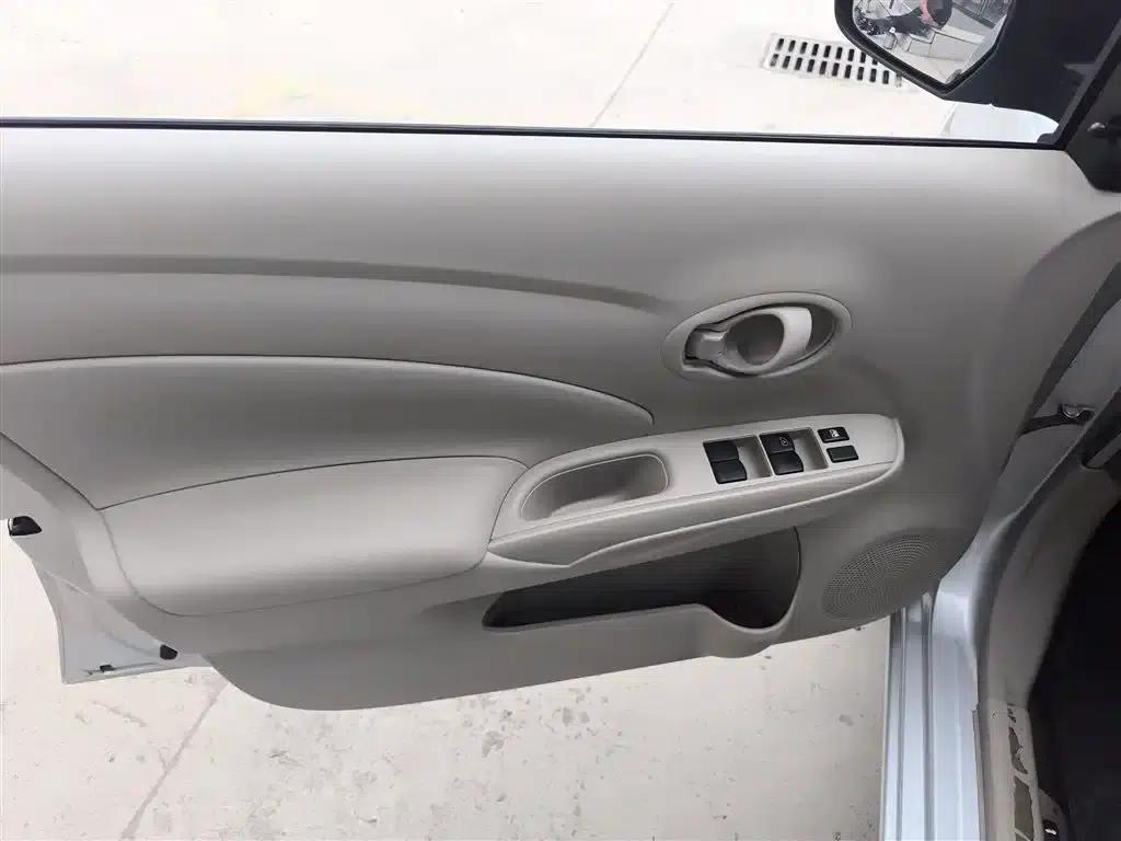 Nissan Sunny 2015 1.5XE Manual Comfort Edition — миниатюра 4