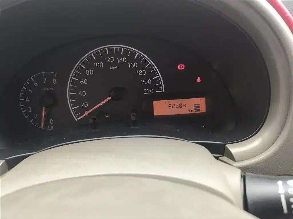 Nissan Sunny 2015 1.5XE Manual Comfort Edition — миниатюра 6