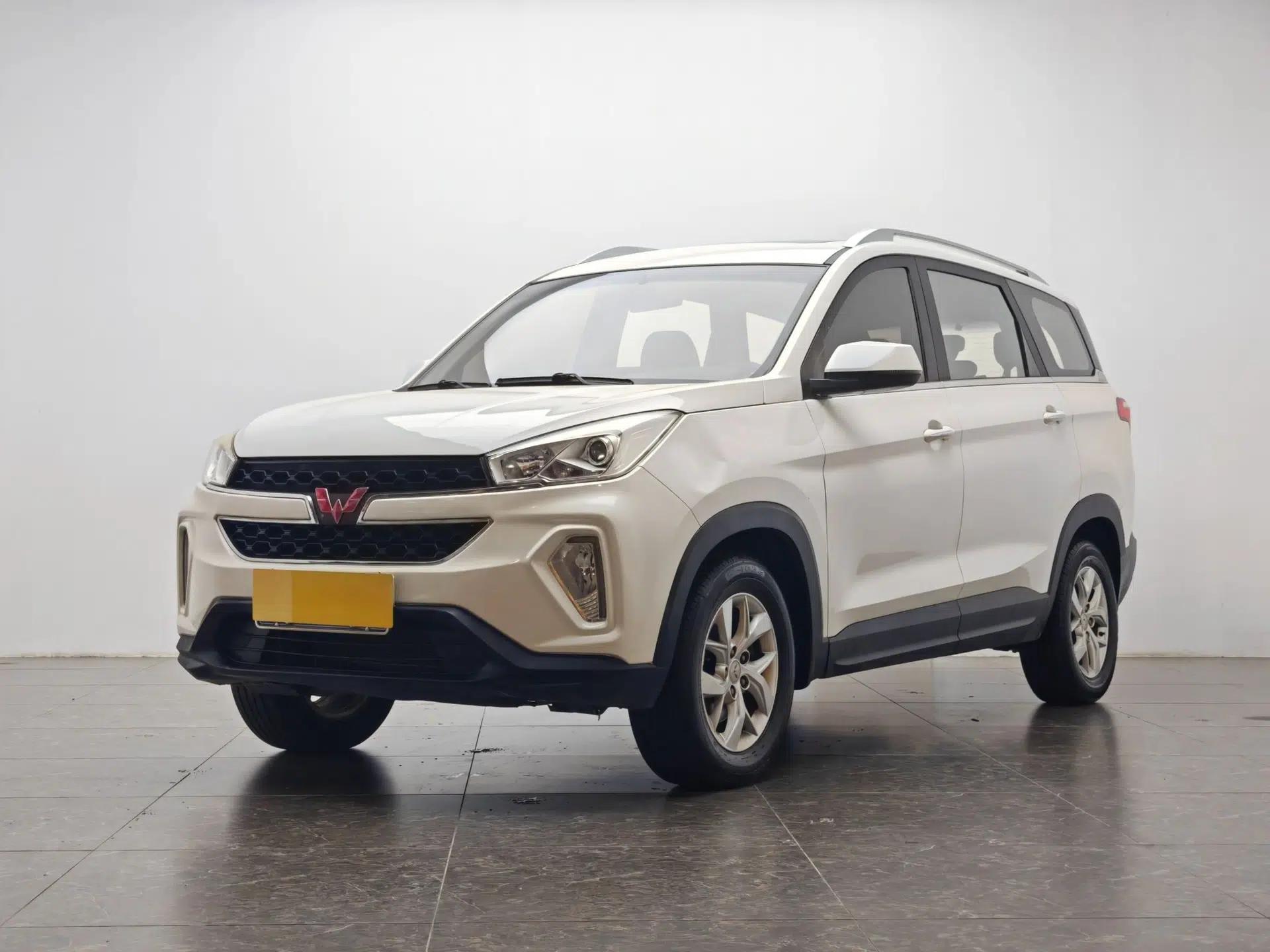 Wuling Hongguang S3 2018 1.5L Manual Luxury Model China V Standard — миниатюра 1
