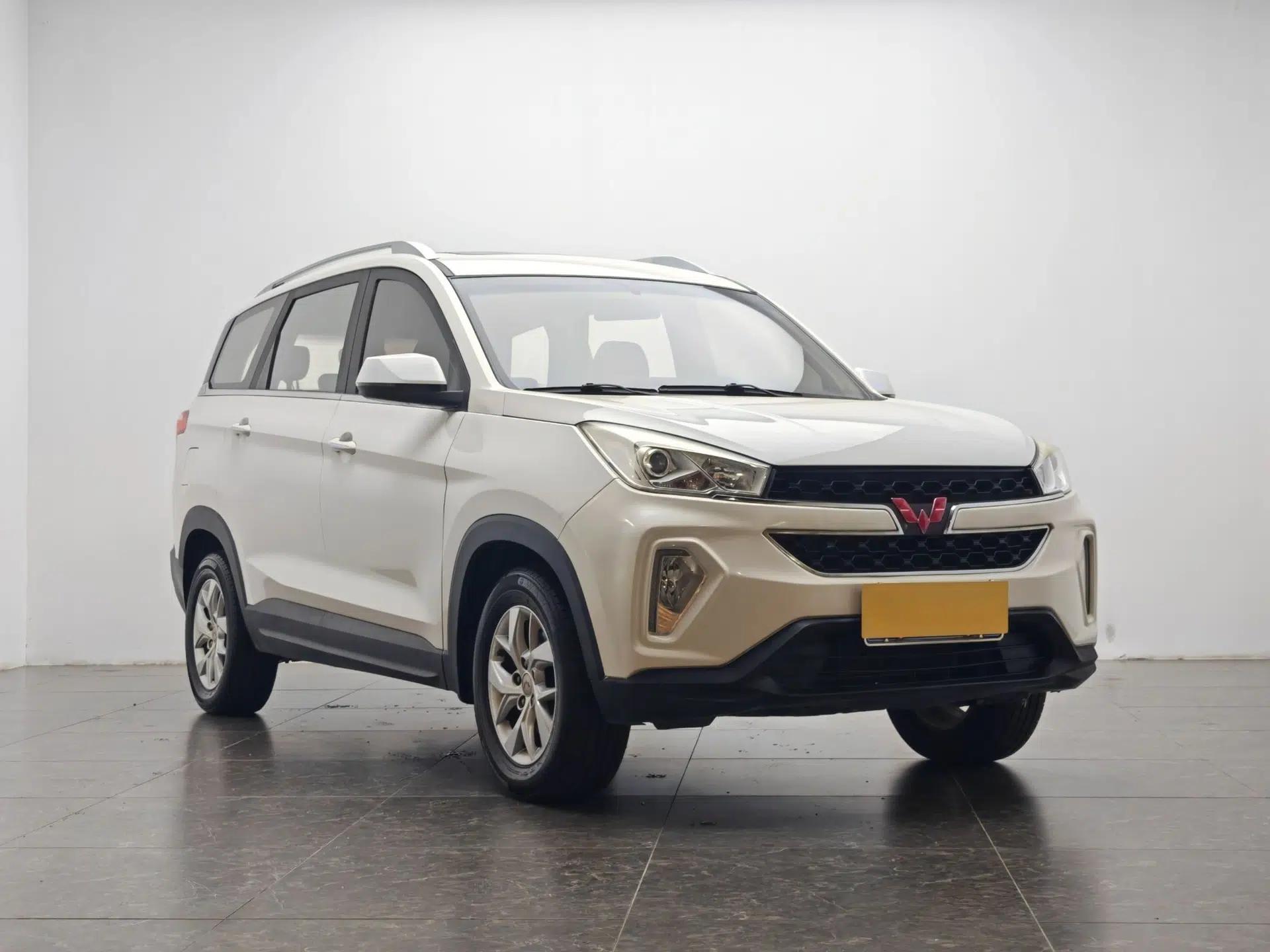 Wuling Hongguang S3 2018 1.5L Manual Luxury Model China V Standard — миниатюра 3