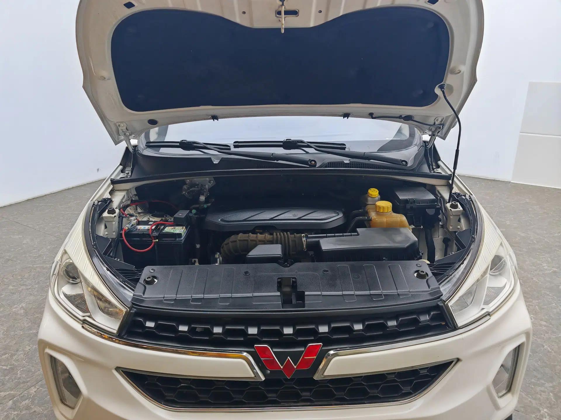 Wuling Hongguang S3 2018 1.5L Manual Luxury Model China V Standard — миниатюра 10
