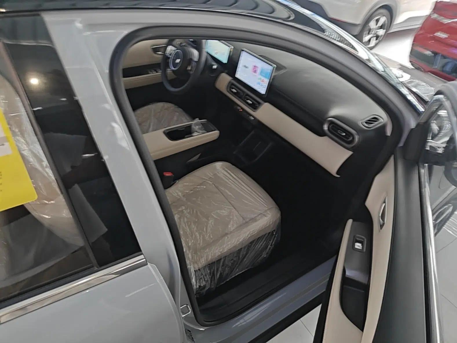 Wuling Bingo PLUS 2024 401 km Range 5-Seater Version — миниатюра 23
