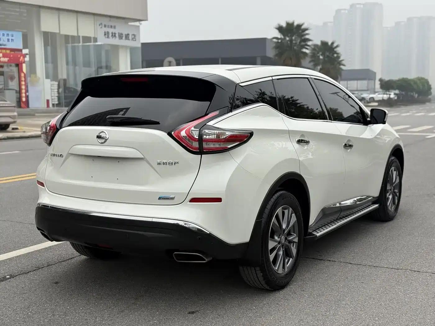Nissan Murano 2021 2.5L XL 2WD Intelligent Luxury Edition — миниатюра 4