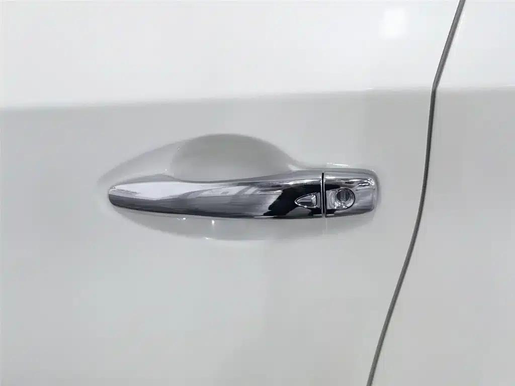 Nissan Murano 2017 2.5L XL 2WD Smart Edition — миниатюра 18