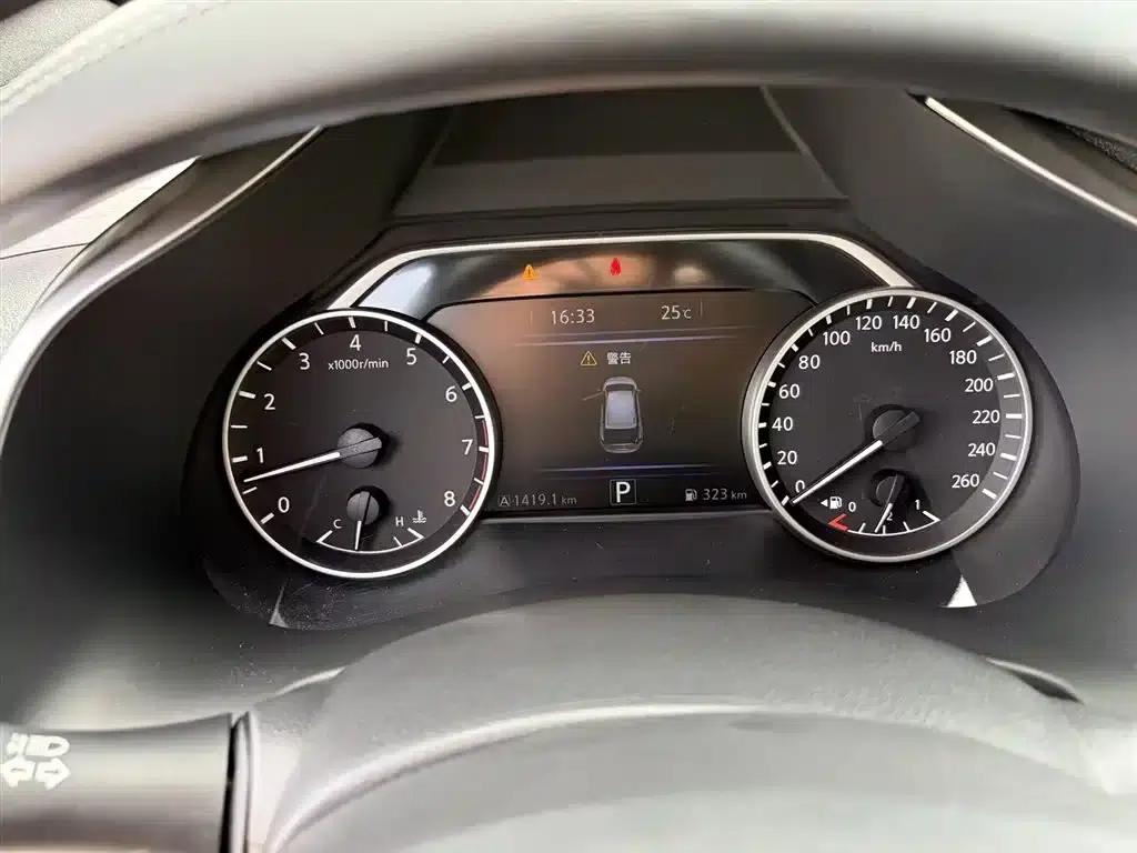 Nissan Murano 2021 2.5L XE 2WD Elite Edition — миниатюра 17