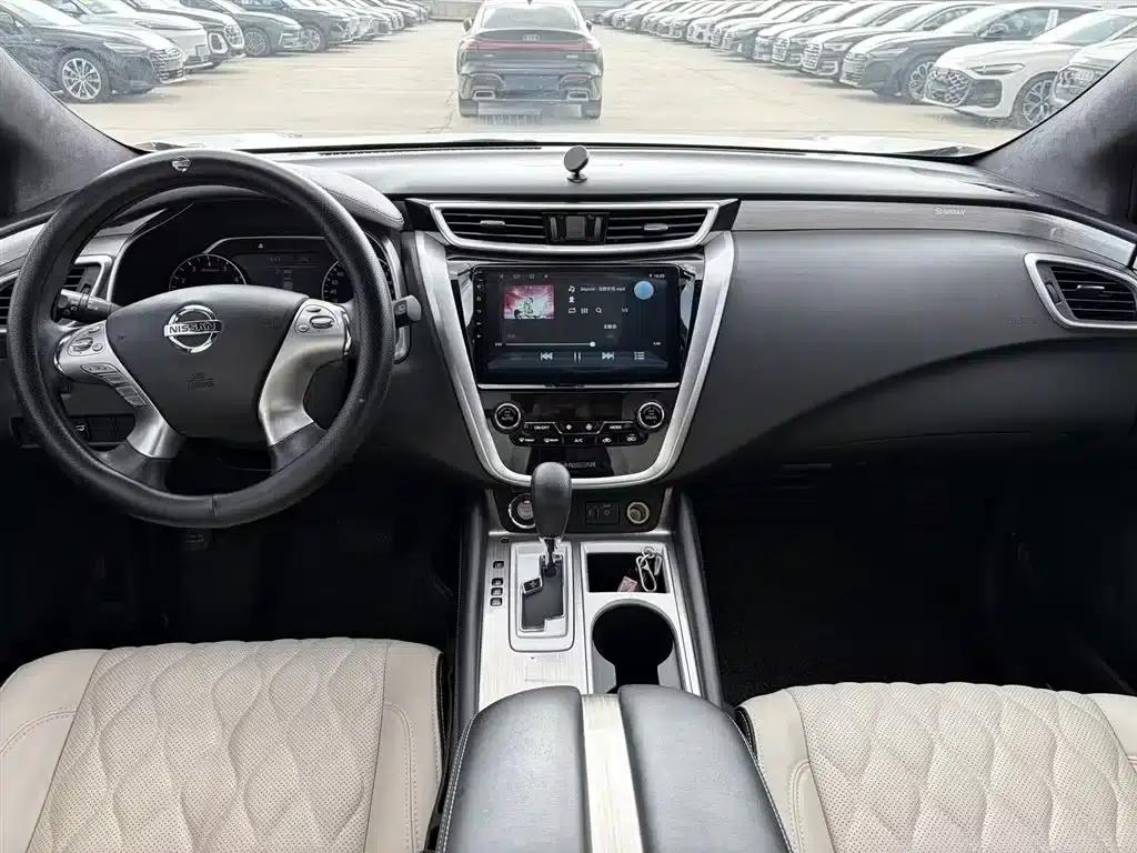 Nissan Murano 2021 2.5L XE 2WD Elite Edition — миниатюра 9