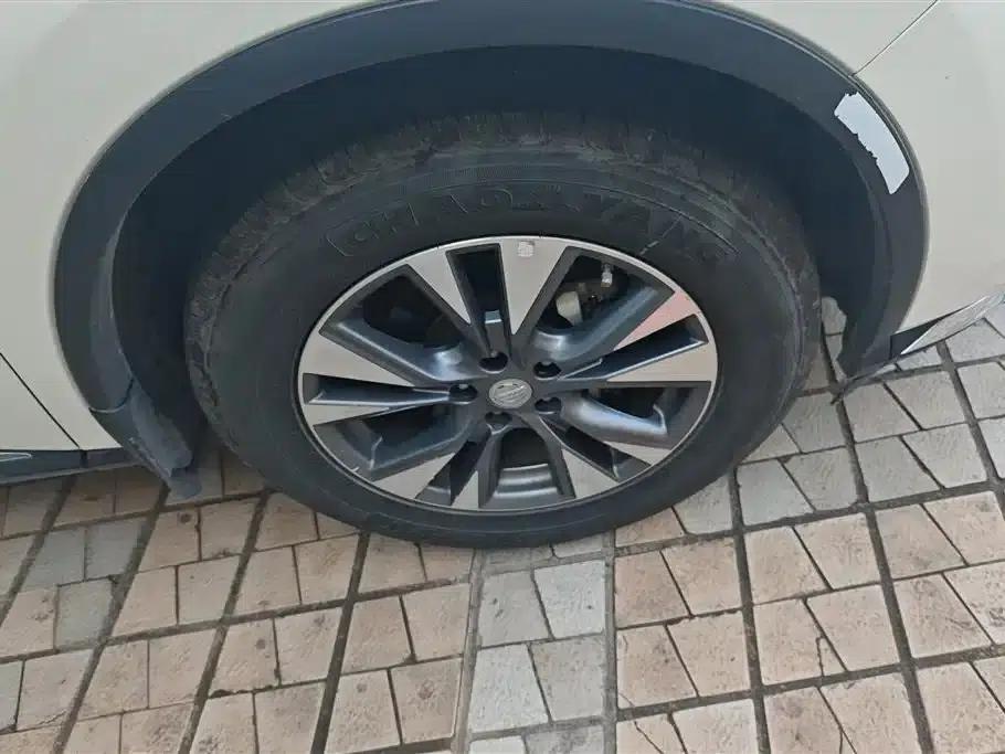 Nissan Murano 2021 2.5L XE 2WD Elite Edition — миниатюра 6