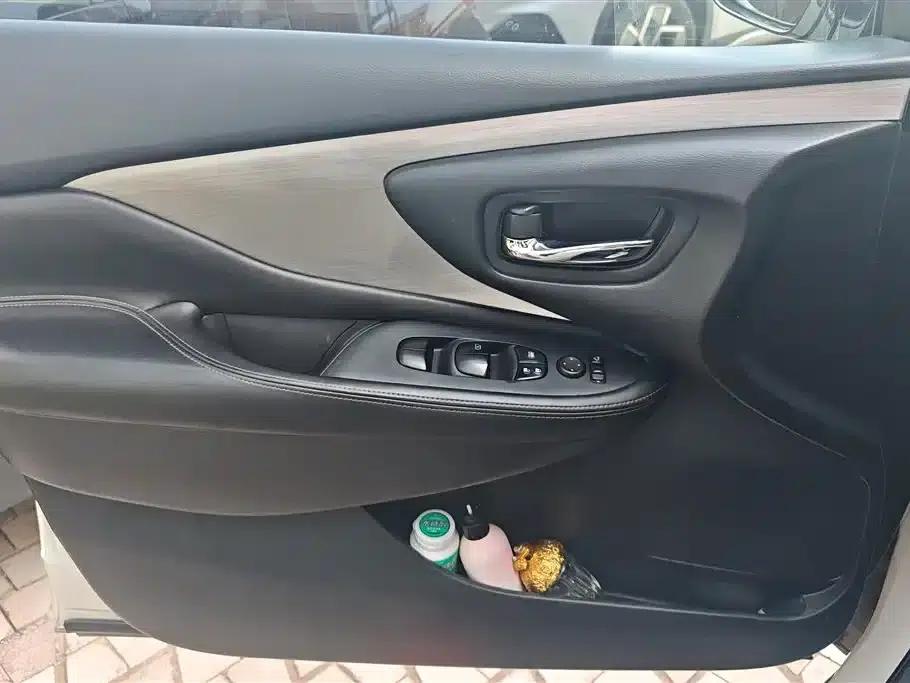 Nissan Murano 2021 2.5L XE 2WD Elite Edition — миниатюра 7