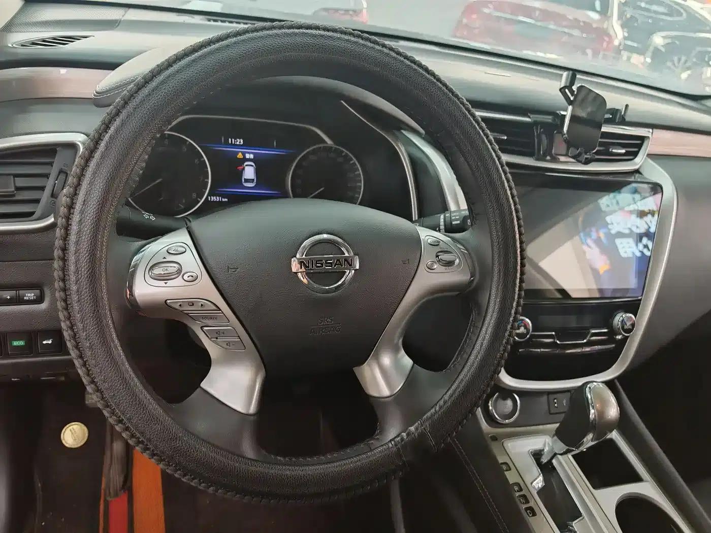 Nissan Murano 2021 2.5L XL 2WD Intelligent Luxury Edition — миниатюра 9
