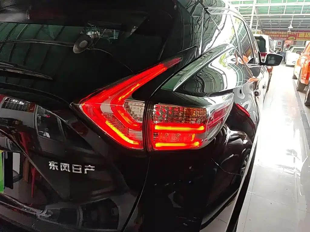 Nissan Murano 2017 2.5L XL 2WD Smart Edition — миниатюра 8