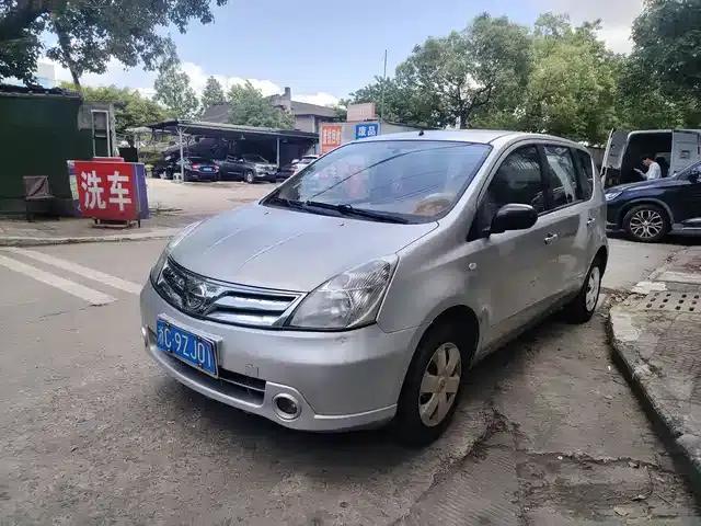 Nissan Livina 2010 Sporty Edition 1.6L Automatic Dynamic Model