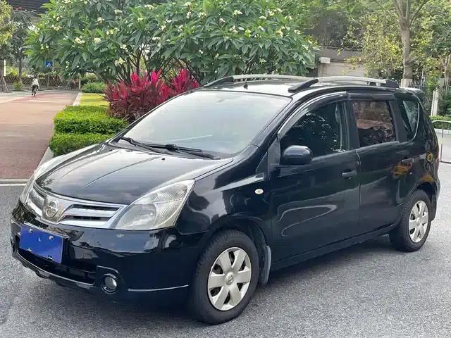 Nissan Livina 2010 Sporty Edition 1.6L Automatic Standard