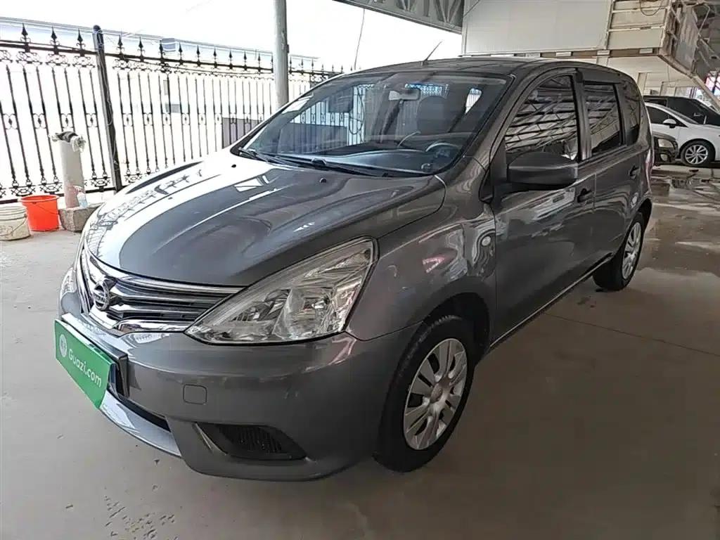 Nissan Livina 2015 1.6XE CVT Comfort Edition — миниатюра 1