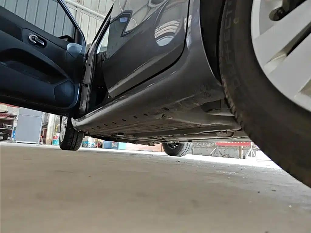 Nissan Livina 2015 1.6XE CVT Comfort Edition — миниатюра 22
