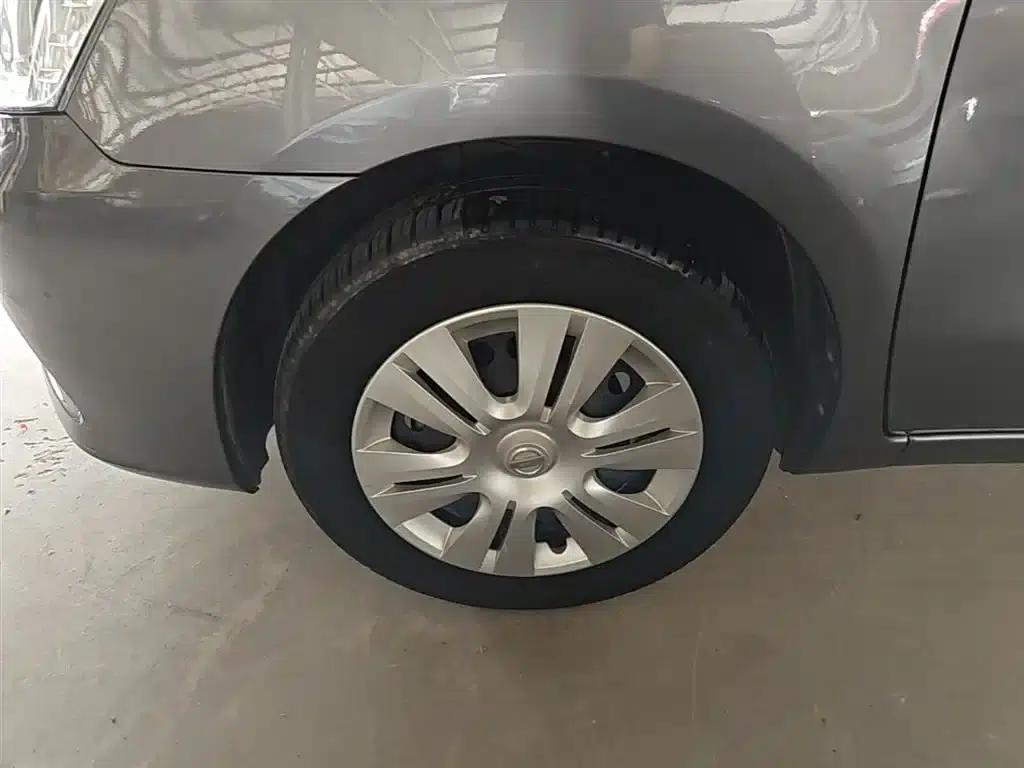 Nissan Livina 2015 1.6XE CVT Comfort Edition — миниатюра 23
